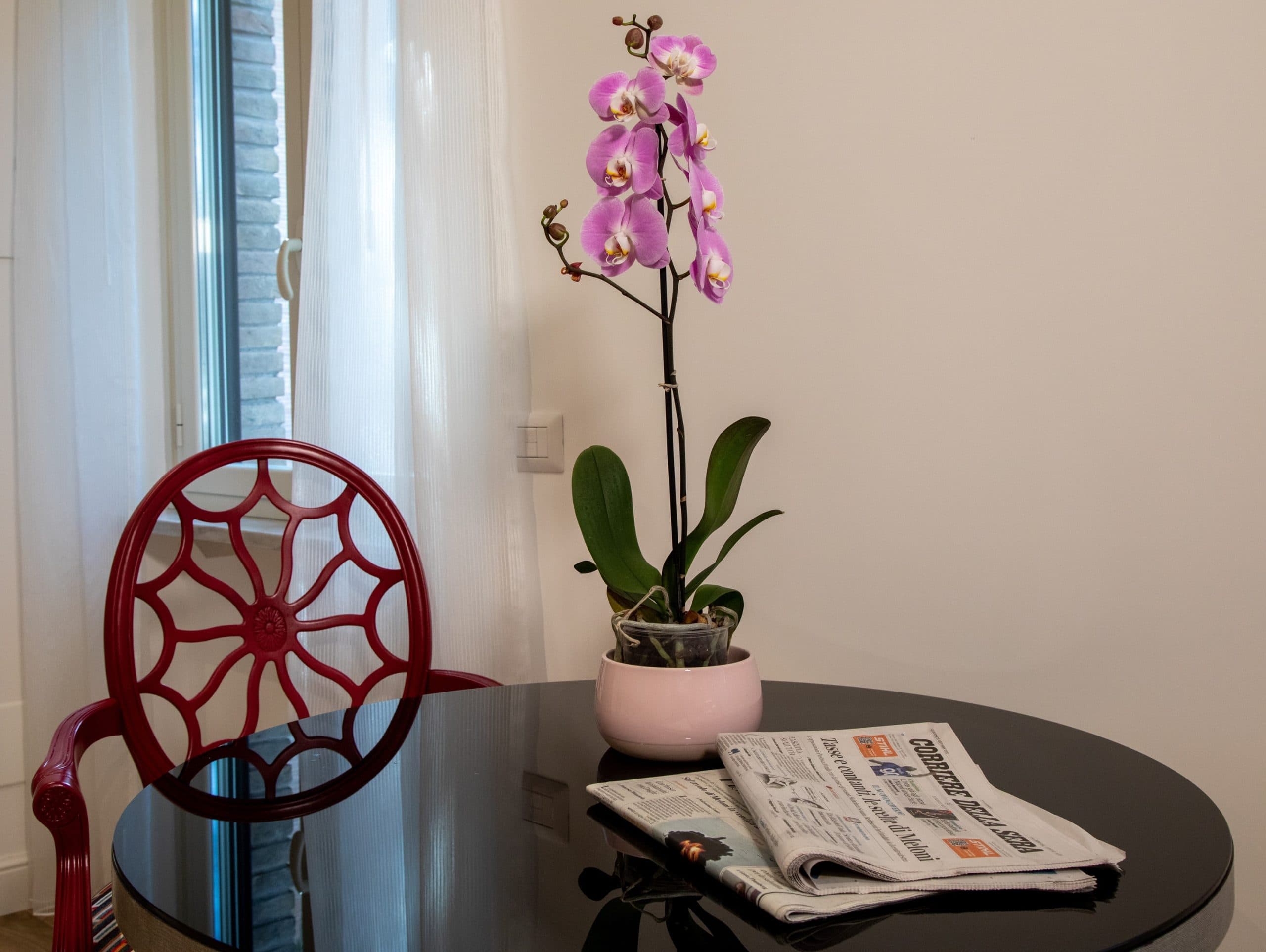 Corner Apartment, corner-unit apartment 3
